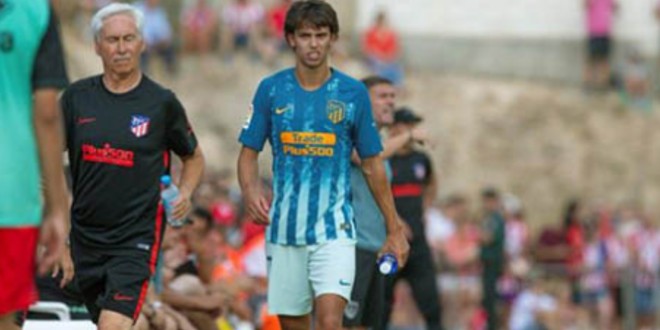 صورة نجم أتليتيكو مدريد الجديد يتعرض للإصابة في أول ظهور