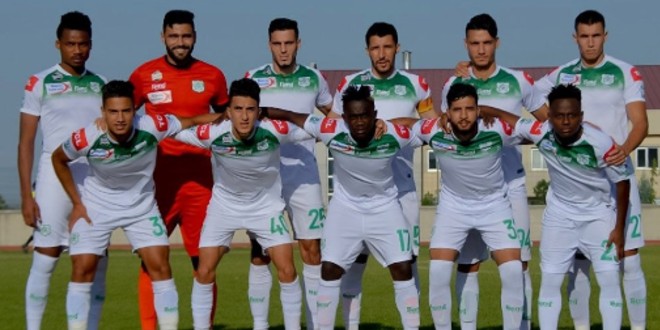 صورة الدفاع الحسني الجديدي يحتج رسميا على حكم مباراة الوداد