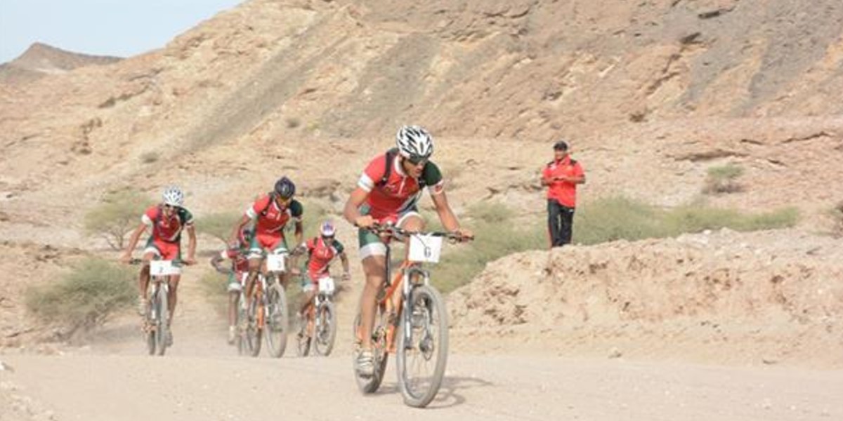 صورة الدراجة المغربية تتألق في النسخة الثالثة من البطولة العربية للدراجات الجبلية
