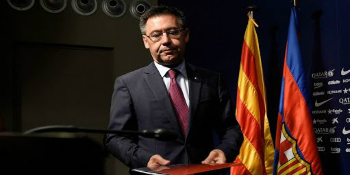صورة أزمة برشلونة.. المدير المالي يستقيل من منصبه