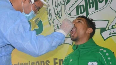 صورة الدفاع الحسني الجديدي يعلن خلو لاعبيه من فيروس كورونا بعد المسحة الأخيرة