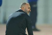 صورة بالفيديو: المغربي إدريس فتوحي يبكي الجزائري جمال بلماضي