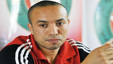 صورة الحسين خرجة يهنئ اللاعبين والمغاربة على التأهل للمونديال -فيديو