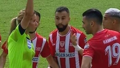 صورة مديرية التحكيم تنهي الجدل بشأن طرد لاعب المغرب التطواني في نهائي كأس العرش