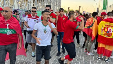 صورة بأعداد كبيرة.. الجماهيرالمغربية تحجّ إلى ملعب مباراة الأسود وإسبانيا