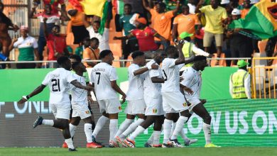 صورة كأس إفريقيا.. الكاميرون تفشل في استغلال النقص وتتعادل مع غينيا