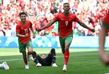 صورة سفيان رحيمي يفتخر بلاعبي البطولة: الدوري المغربي كون لاعبين كبار