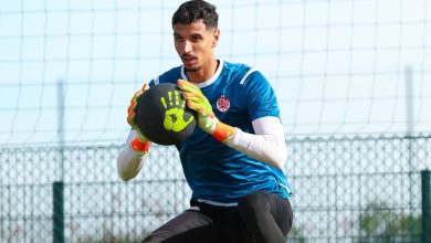 صورة بعد شهاب وبنعبيد والمحمدي: حارس المنتخب المغربي قريب من الوداد