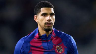 صورة إلى جانب الانتقادات.. أروخو يحصل على أسوأ تقييم في ليلة سقوط برشلونة أمام تشيلسي