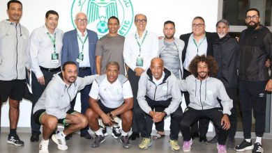 صورة زيات يجتمع بمدربي الرجاء وهذه خلاصة اللقاء