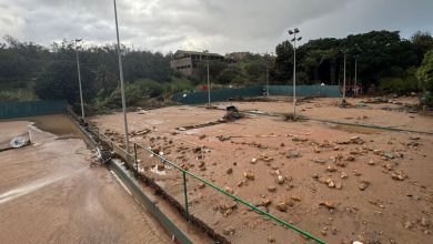 صورة مطالب لإنقاذ ملعب للتنس في آسفي بعد تضرره جراء الفيضان- صور