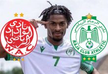 صورة بعد تألقه أمام المغرب.. نجم جزر القمر محط جدل بين الرجاء والوداد