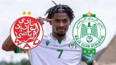 صورة بعد تألقه أمام المغرب.. نجم جزر القمر محط جدل بين الرجاء والوداد