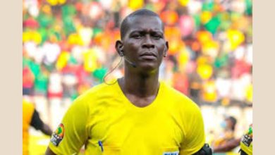 صورة يعرفه المغاربة جيدا.. حكم مالي يقود مواجهة “أسود الأطلس” وتنزانيا