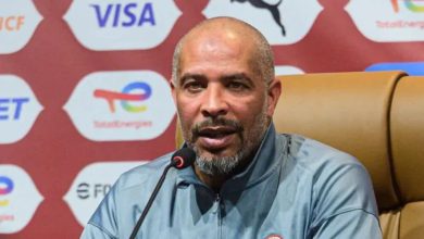 صورة مدرب نيجيريا يشيد بالركراكي ويبدي حذره من المنتخب المغربي