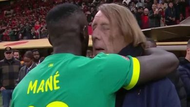 صورة كلود لوروا ينصف المنتخب المغربي