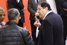 صورة آيت منا يعلق على واقعته مع رجل الأمن ويكشف عما انتهى إليه الأمر