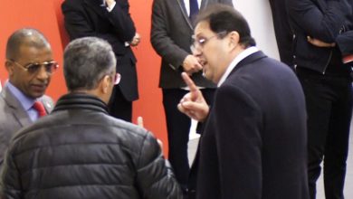 صورة آيت منا يعلق على واقعته مع رجل الأمن ويكشف عما انتهى إليه الأمر