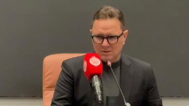صورة بنهاشم يهاجم أحد لاعبي الوداد لأخطائه العديدة أمام أولمبيك آسفي