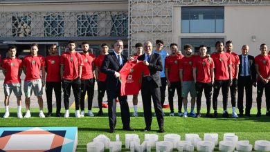 صورة يهم لاعبي المنتخب المغربي.. فيفا يعلن عن تعديلات تحكيمية في كأس العالم