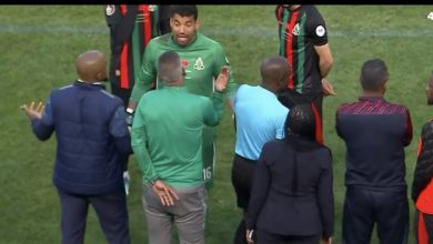 صورة ماما أفريكا.. الفار يؤخر الشوط الثاني من مباراة صن داونز والجيش الملكي