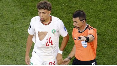 صورة ماذا يحدث لقميص المنتخب المغربي؟