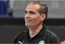 صورة الدكيك: “التتويج الرابع يعني عملا وانضباطا يوميا وهدفنا مقارعة كبار العالم”
